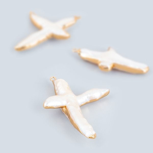 Cultured pearl cross pendants
