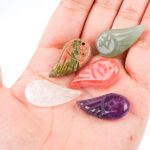 Ala piedras semipreciosas para colgante