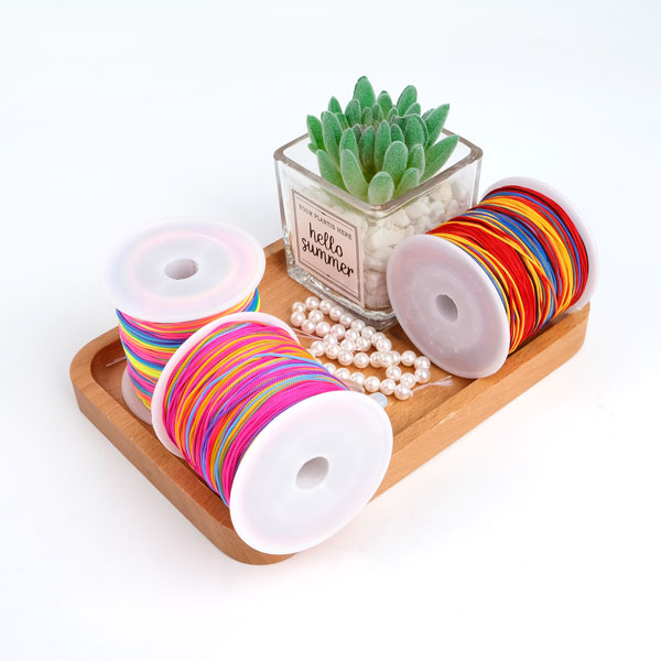 Segment-dyed polyester yarn